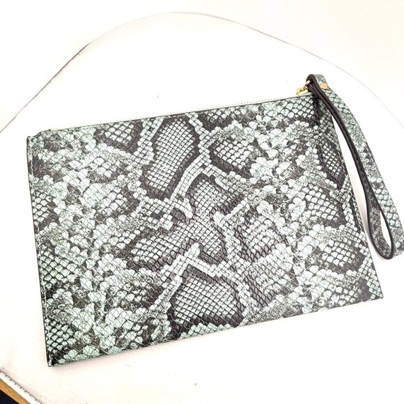 Michael Kors Jet Set Snakeskin Wristlet Clutch Teal Python Embossed Leather - Picture 5 of 6